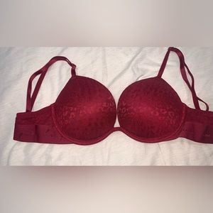 PINK Victoria secret wear everywhere super push up